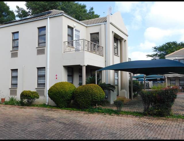 125M² OFFICE TO LET IN RANDPARK RIDGE